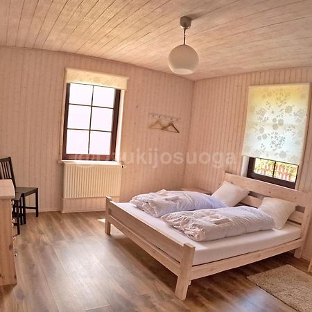Dzukijos Uoga Casa de hóspedes Virsurodukis Exterior foto